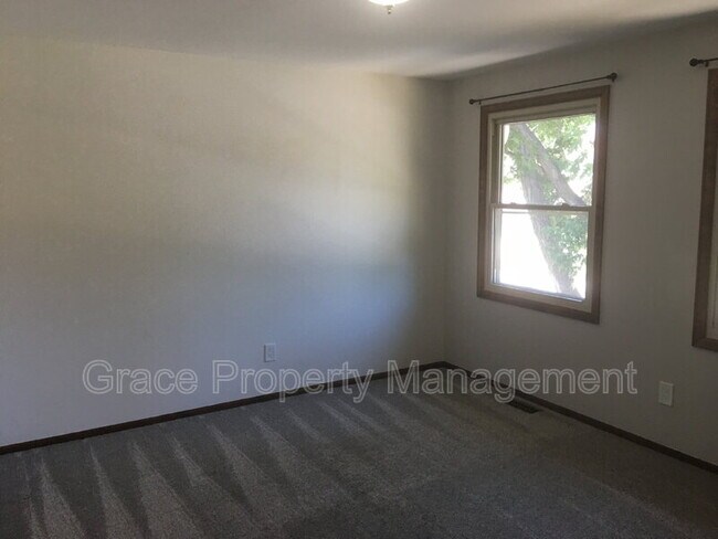 Building Photo - 9908 W 70th Pl