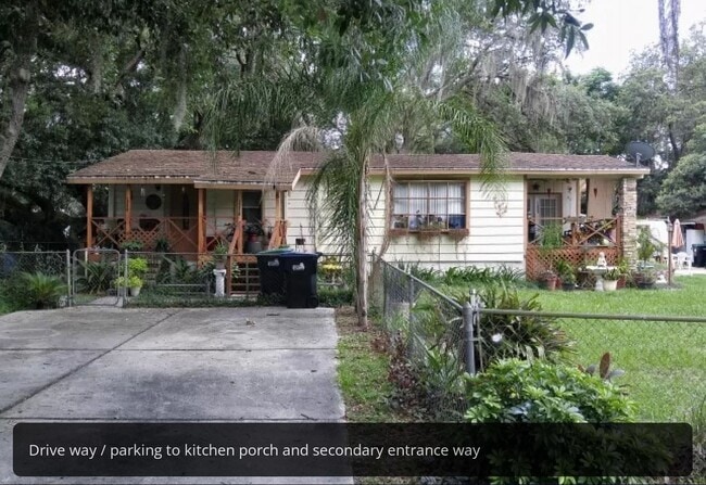 Building Photo - 15806 Trigonia St