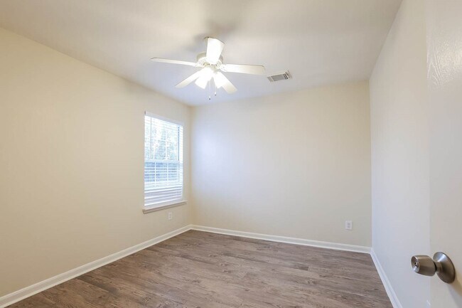 Building Photo - 339 Remington Creek Dr