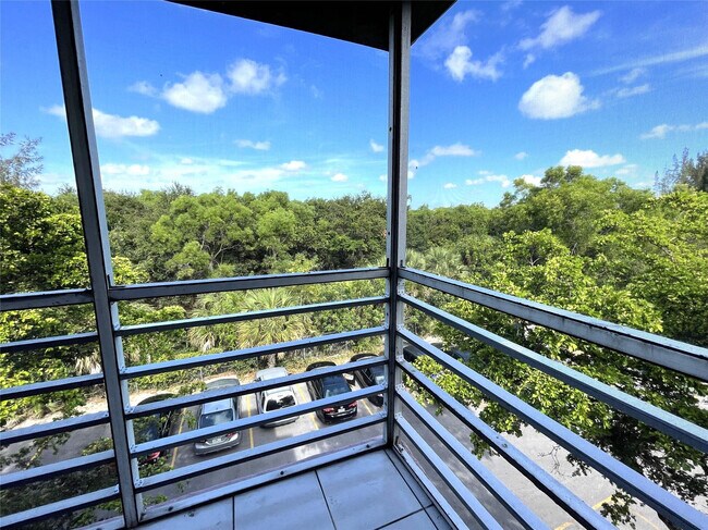 Building Photo - 2800 NW 56th Ave