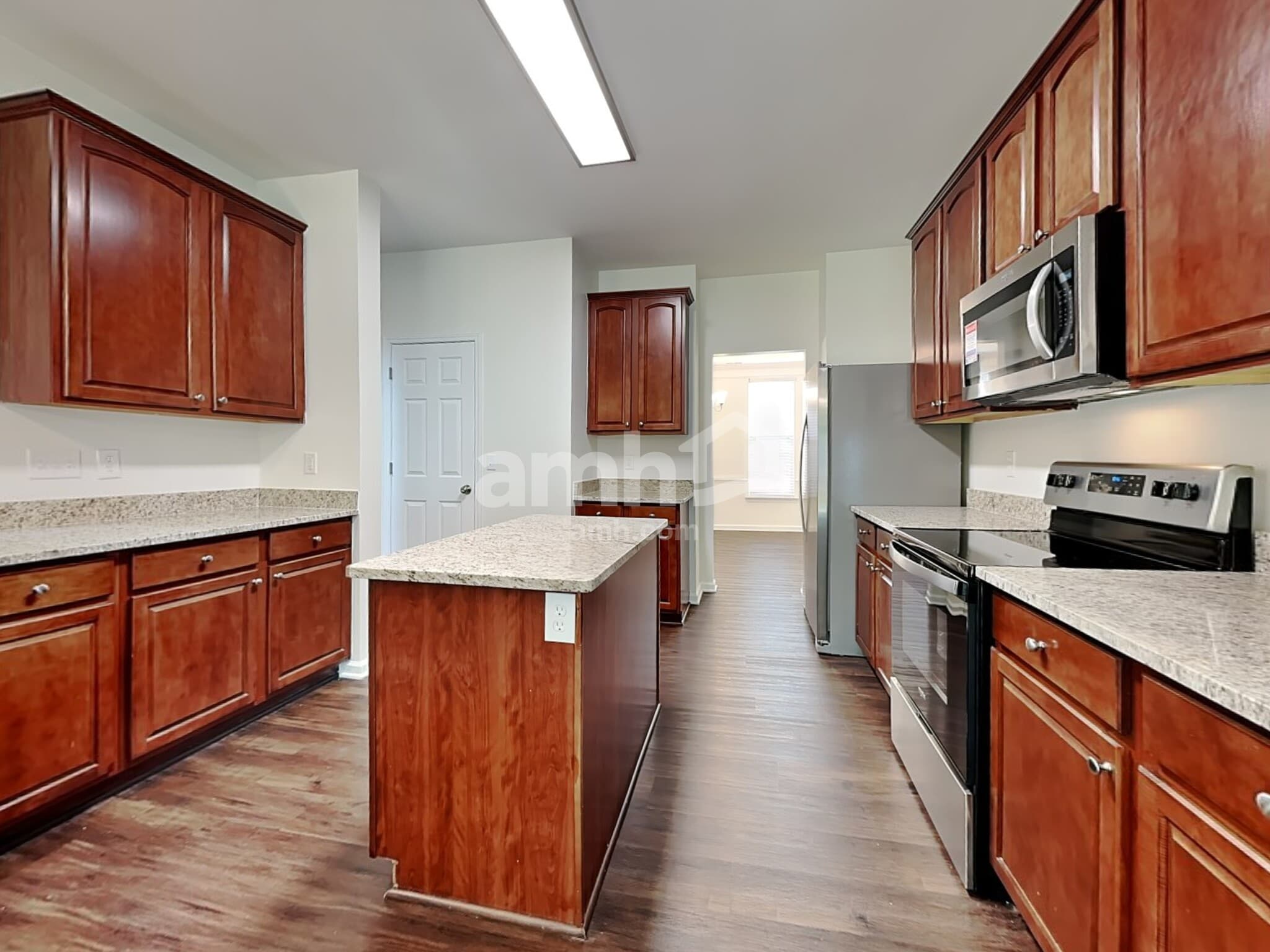 Building Photo - 4205 Lindsey Ln