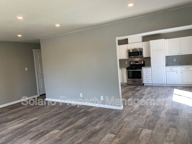Building Photo - 1209 Vienna Ct