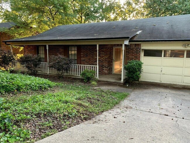 Primary Photo - 2314 Peach Tree Dr