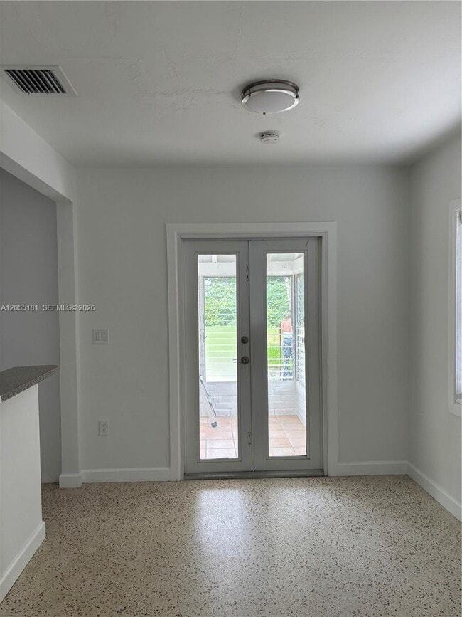 Building Photo - 6410 SW 63rd Ct