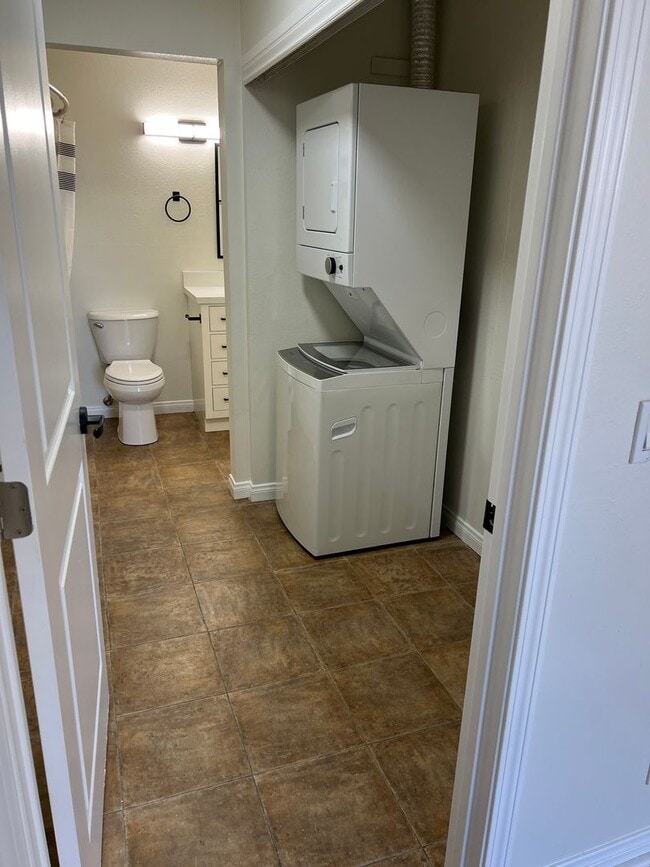 Building Photo - Spacious studio in the Seabridge Gated Com...