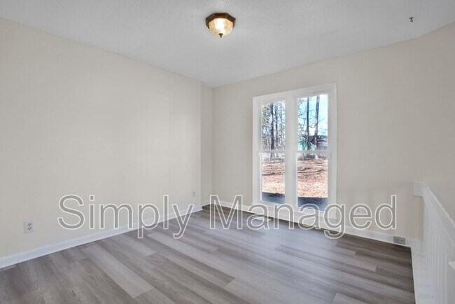 Building Photo - 7345 Pebblebrook Dr