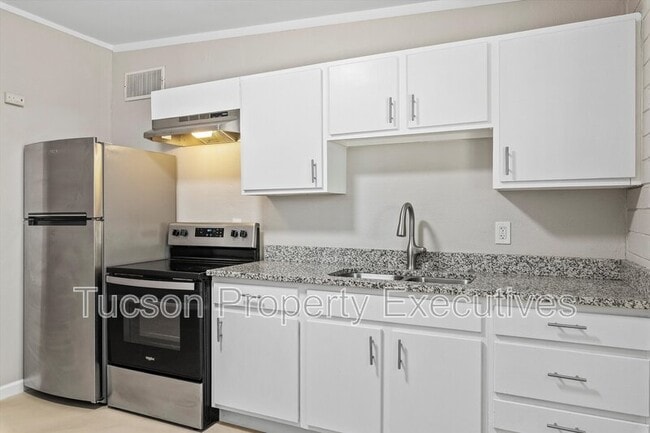 Building Photo - 3317 N Howard Blvd