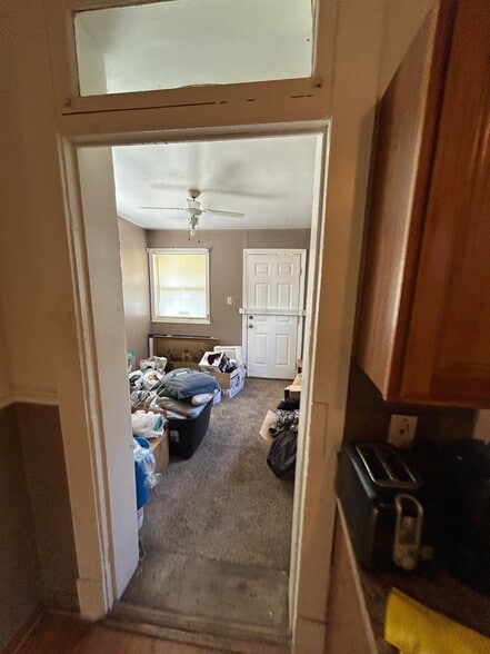 Building Photo - 4890 Margaretta Ave