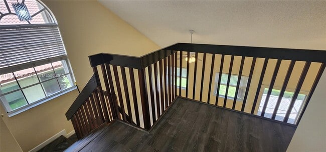 Building Photo - 2957 Oak Park Cir