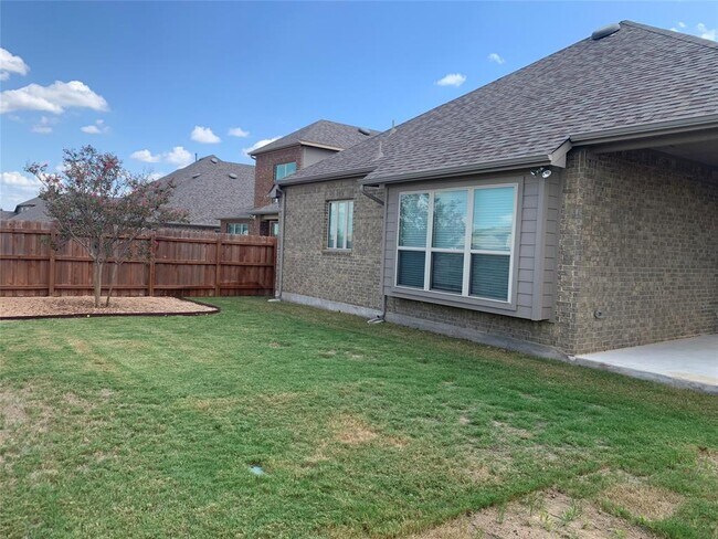 Building Photo - 437 Mistflower Springs Dr