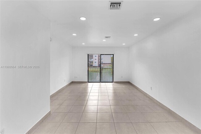 Building Photo - 7668 SW 152nd Ave