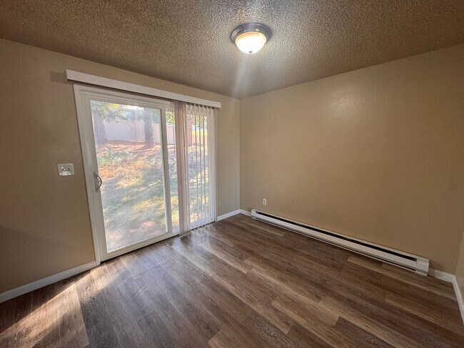 Building Photo - HANGMAN VALLEY 4 BEDROOM HOME