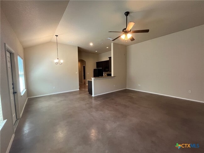 Building Photo - 170 Joanne Cv