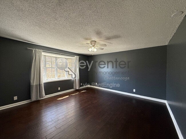 Building Photo - 809 Trotter Ln