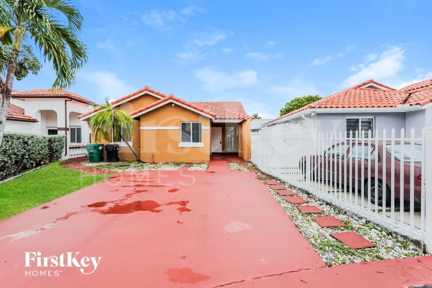 Primary Photo - 1934 SW 123rd Ave