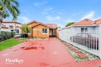 Building Photo - 1934 SW 123rd Ave