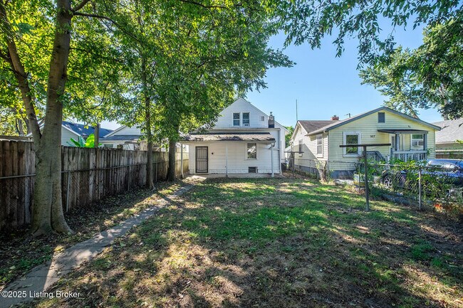 Building Photo - 925 W Evelyn Ave