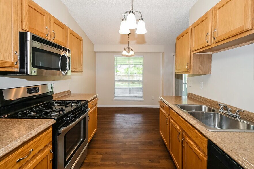 Building Photo - 12710 Dunns View Dr