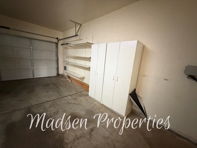 Building Photo - 255 Mission Serra Terrace