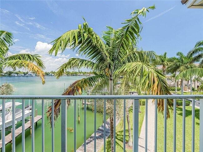 Building Photo - 1564 Island Cove Rd