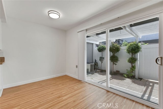 Building Photo - 1460 Forest Glen Dr