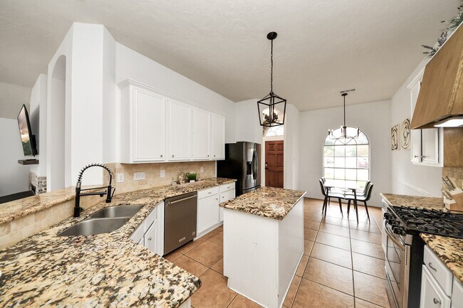 Building Photo - 7719 Malac Rd