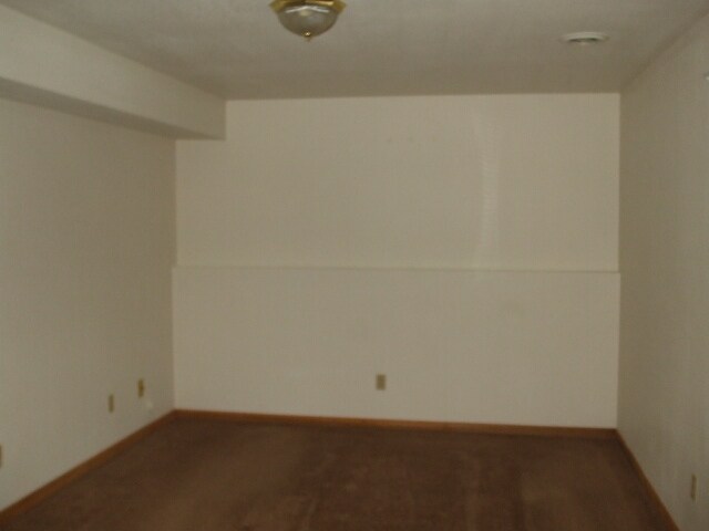 Bedroom - 5 N Montague Ave