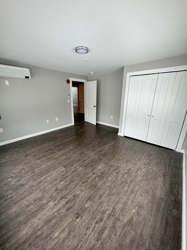 Building Photo - 9 Monarch Wy