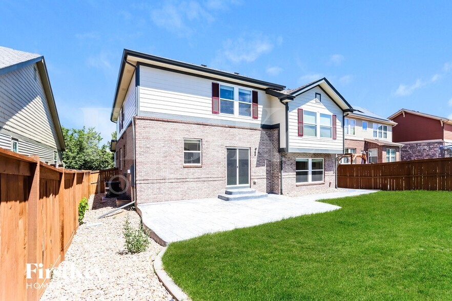 Building Photo - 25028 E Canal Pl