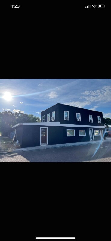 Building Photo - 618 S F St