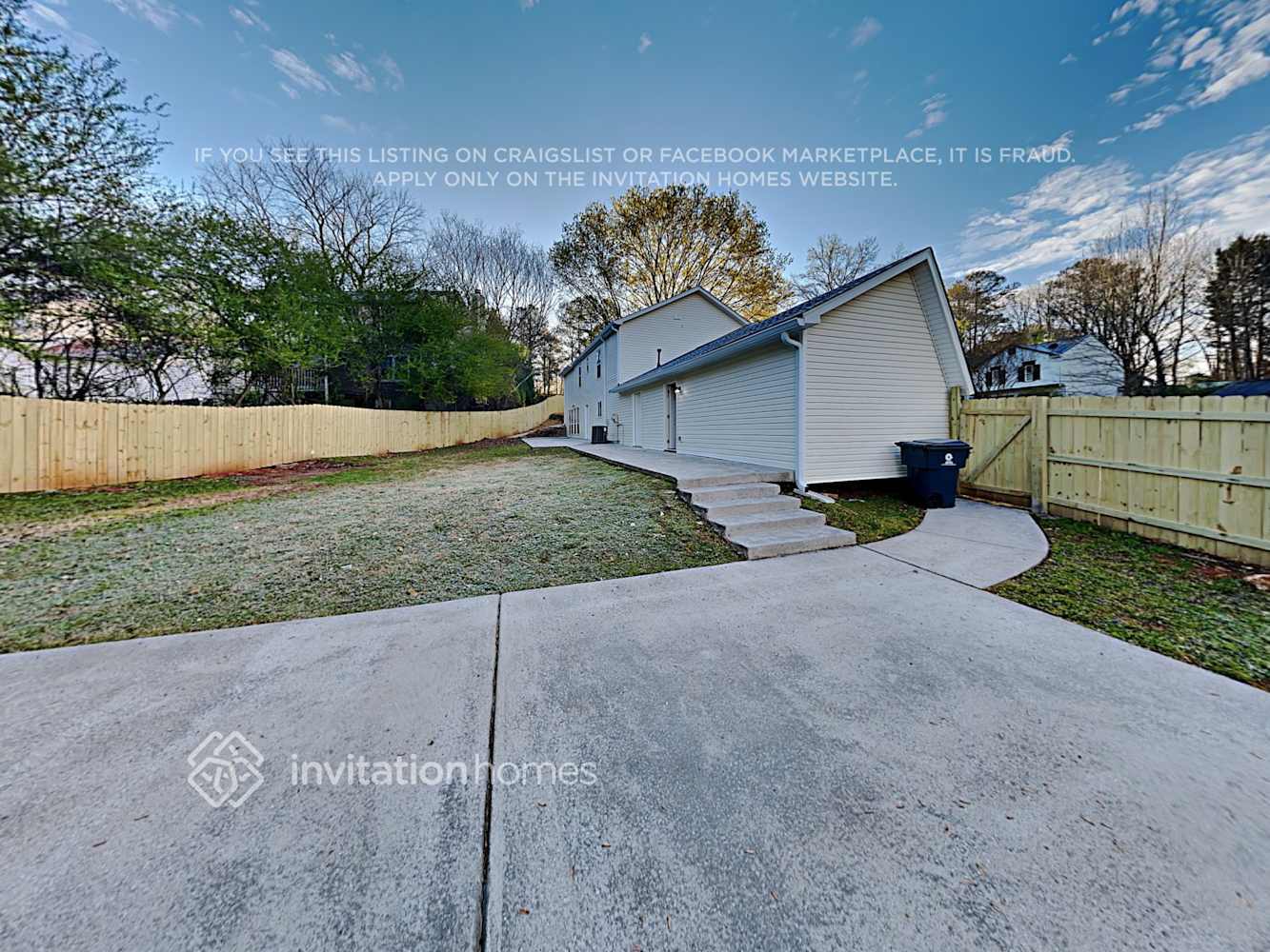 Building Photo - 911 Highland Terrace NE