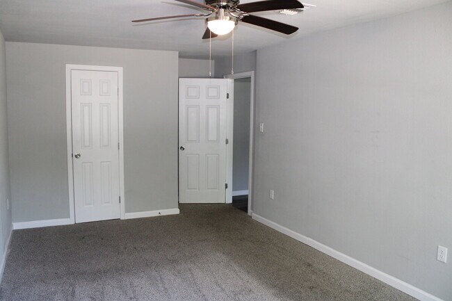 Building Photo - Charming 3-Bedroom, 2-Bath home – Perfect Fort Worth Living!
