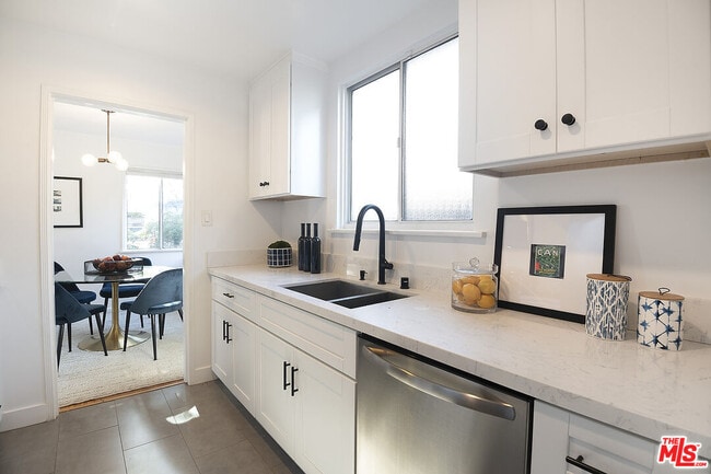 Building Photo - 2441 14th St