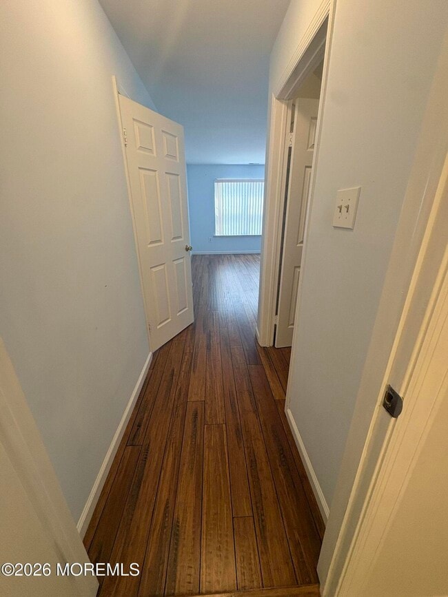 Building Photo - 103 Racquet Rd