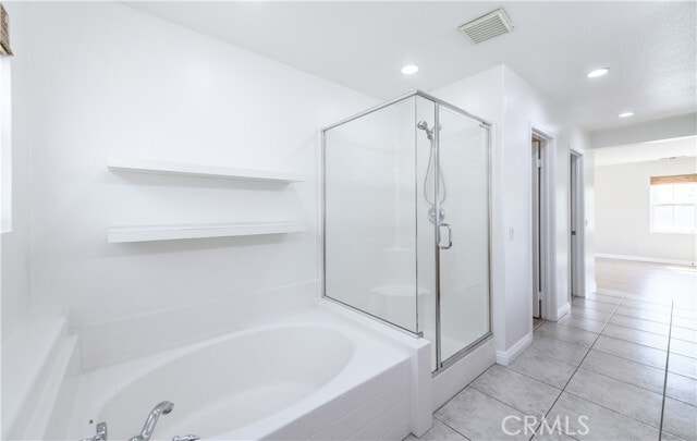 Building Photo - 502 N Placer Privado