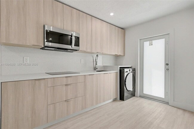 Building Photo - 55 SW 13th St