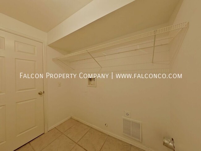 Building Photo - 12536 Scamper Rd