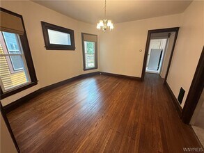 Building Photo - 501 Bird Ave