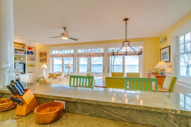 Building Photo - 14 Artist Point Rd