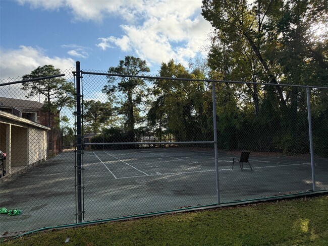 Building Photo - 2501 Gulf Fwy