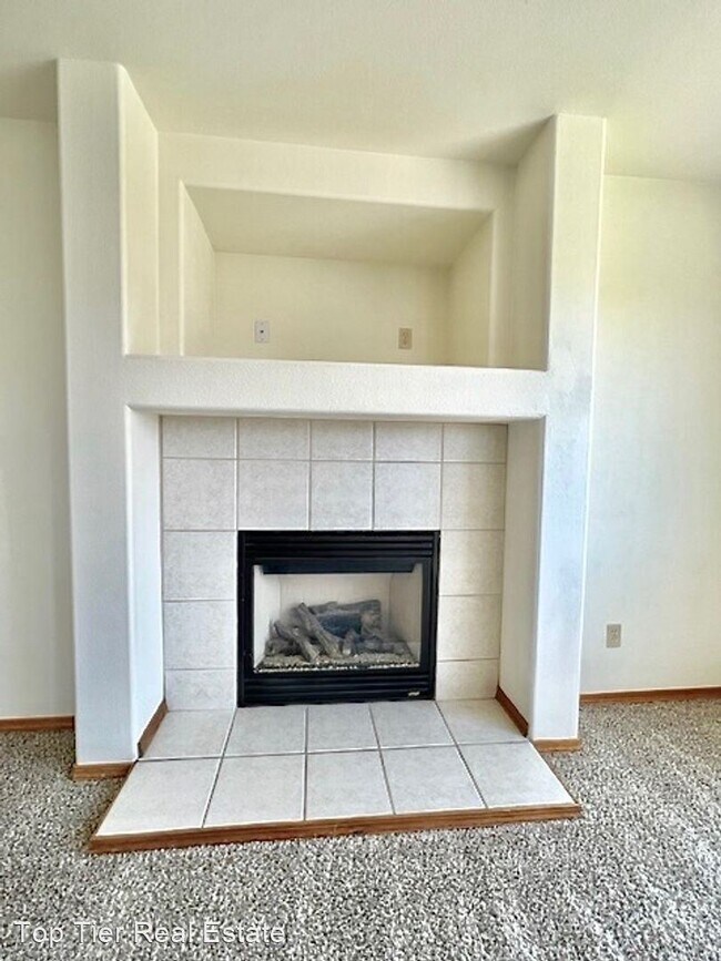 Building Photo - 4 br, 3 bath House - 4275 Addax Court