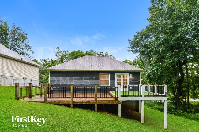 Building Photo - 450 Galvin Dr