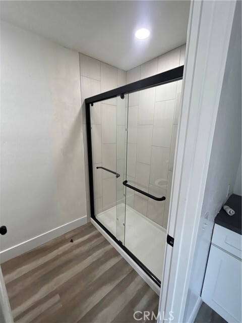 Building Photo - 8786 Knollwood Dr