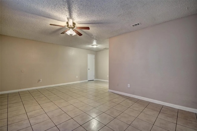 Building Photo - 1912 Bernice St