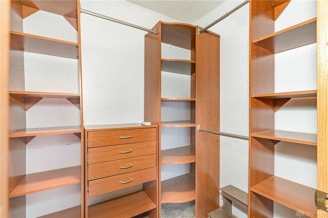 Building Photo - 6044 Sean Cir