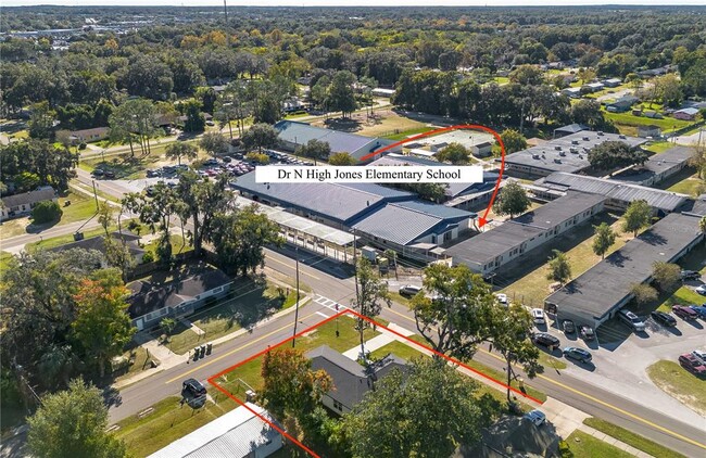 Building Photo - 519 SW 19th Ave