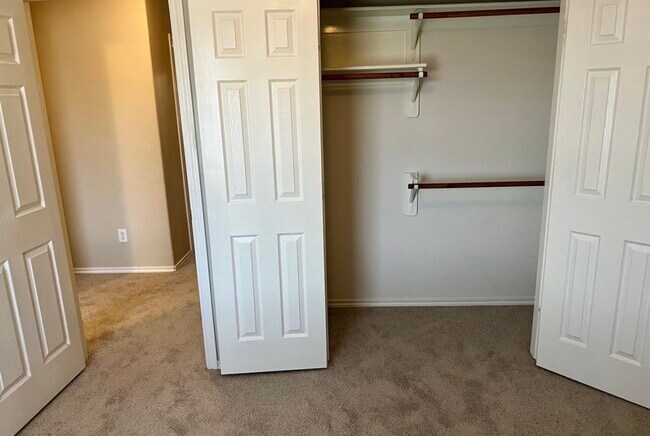 Building Photo - 13015 Peppergate Ln