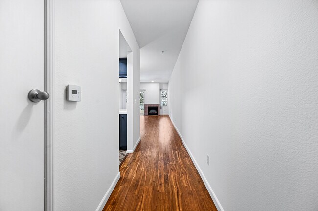 Building Photo - 4620 Vista Del Monte Ave