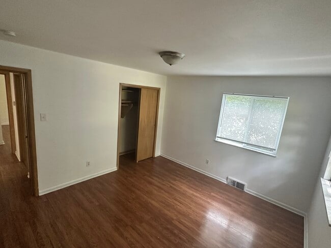 Building Photo - 242 Ries Rd