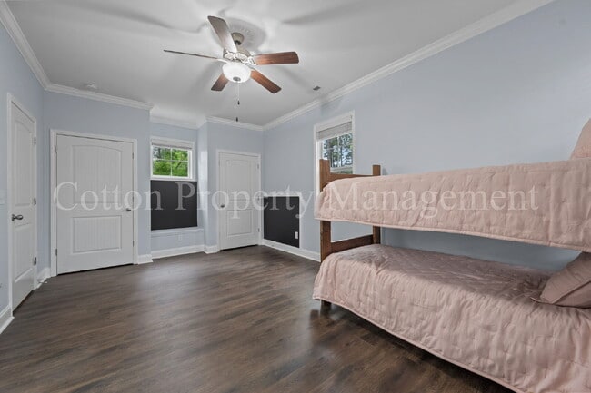 Building Photo - 807 Dan Owen Dr